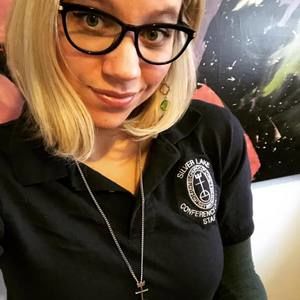 Meet your Posher, Emily